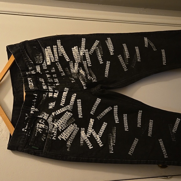 PLEASURES JEANS - Picture 5 of 8